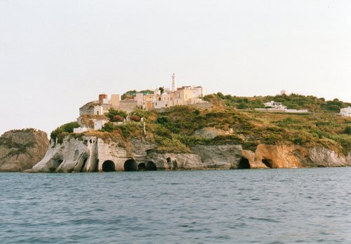 Cimitero_&_Grotte_di_ Pilato